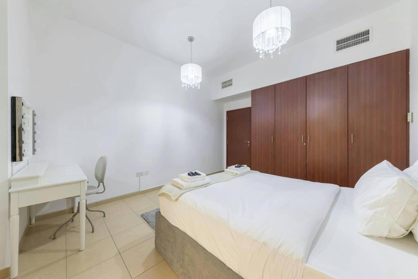 Appartement Spacious 2-bedroom Getaway In Jbr, Prime Location
